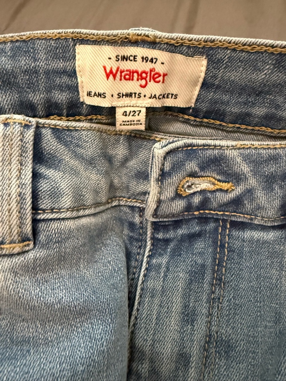 Wrangler Women's Light Blue High-Rise Denim Jeans
